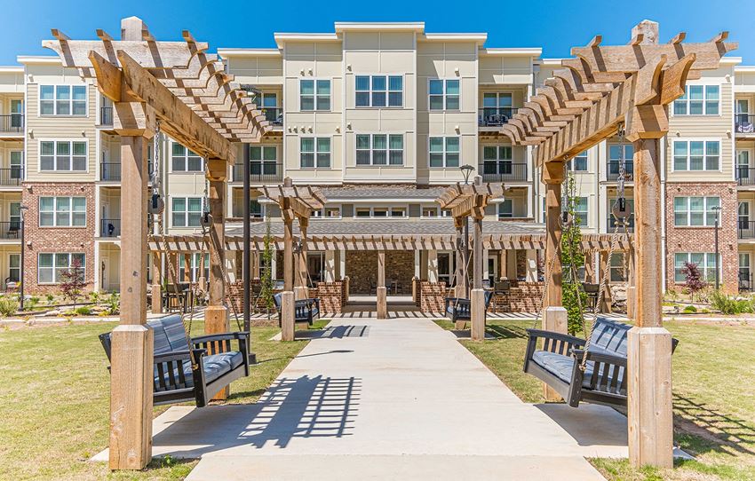 Ashlynn Ridge 55+ Apartments, 2001 Newnan Crossing Bypass, Newnan, GA